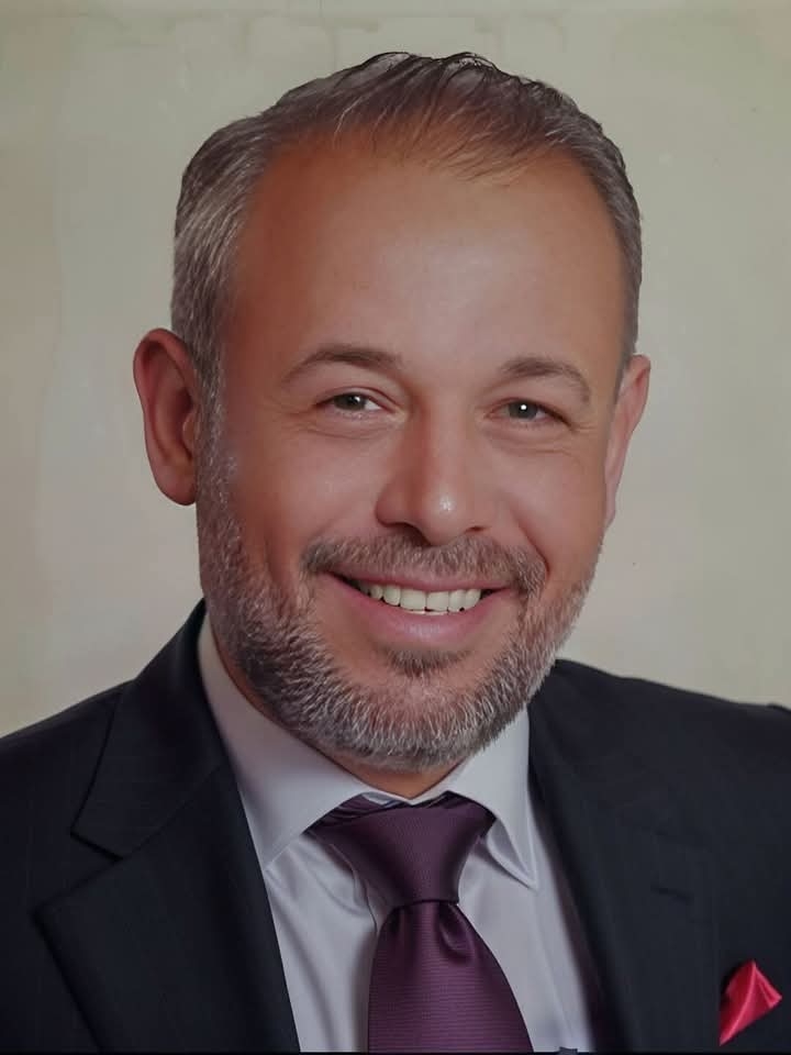 عاطف أبوحجر يكتب : من تحت الصاروخ إلى قمة الوعي