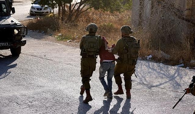 إصابات خلال اقتحام بلدة الخضر والاحتلال يعتقل 19 فلسطينيا بالضفة