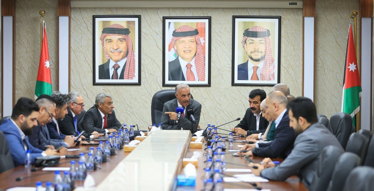 " السياحة النيابية " تدعو لدعم جهود التنمية في البترا