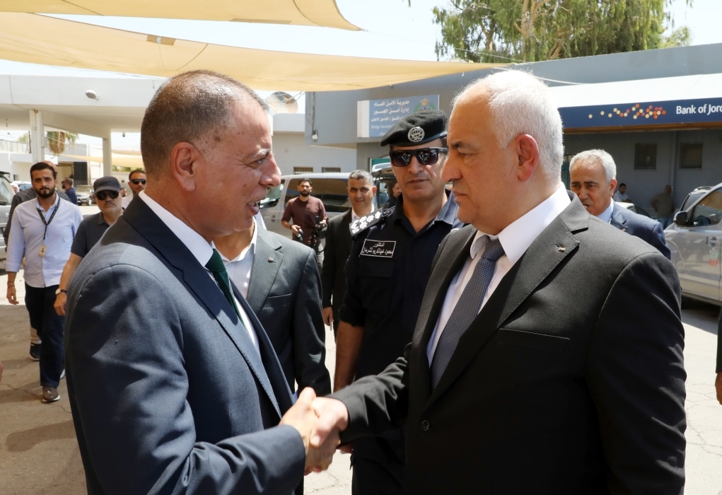 وزير الداخلية ونظيره الفلسطيني يبحثان التعاون والتنسيق المشترك بين الوزارتين وسبل تطويرها