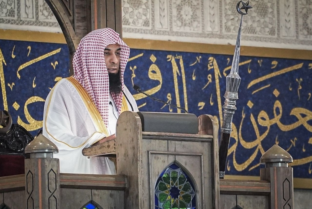 الشيخ صلاح البدير في خطبة الجمعة: احذروا دعاة الضلال والانحلال والإلحاد وتحلّوا بالحكمة والاعتدال والوسطية