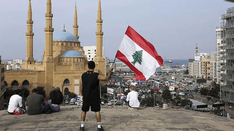 "ستاندرد آند بورز": لا نتوقع أي تقدم قريب في إعادة هيكلة ديون لبنان