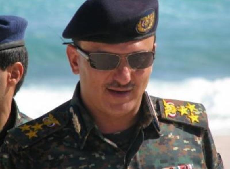 سياسي يكشف تاريخ "عميد المزز" !