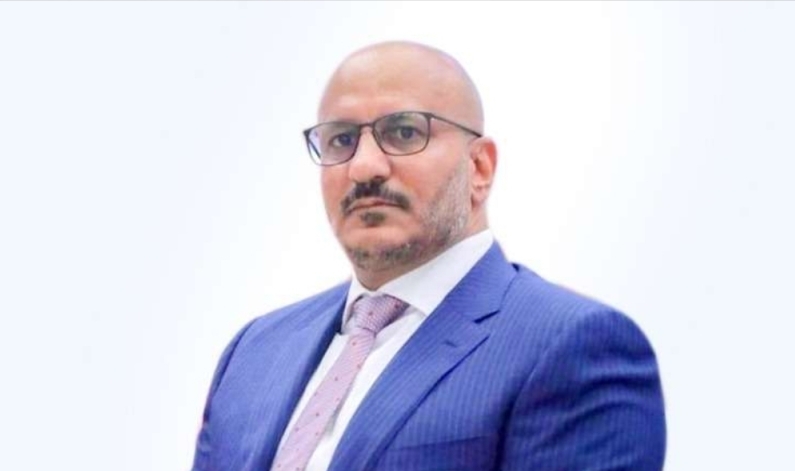 اعلان مفاجئ لطارق عفاش (بيان)