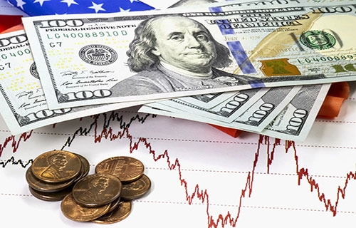 خفض التصنيف الائتماني لأميركا يربك الأسواق، ومخاوف من أزمة عالمية
