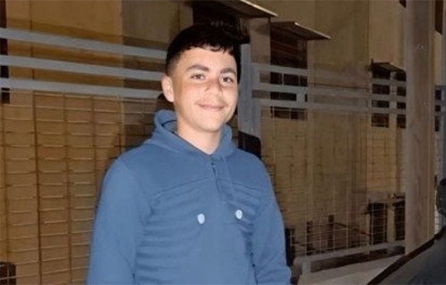 استشهاد فتى بالرصاص في سنجل والمستوطنون يعربدون ويعتدون