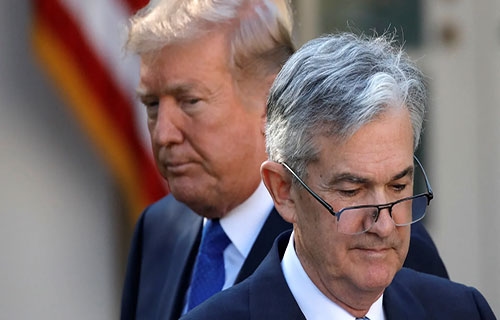 ترامب: سعر‭ ‬الفائدة أعلى مما ينبغي وعلى باول الاستقالة فوراً