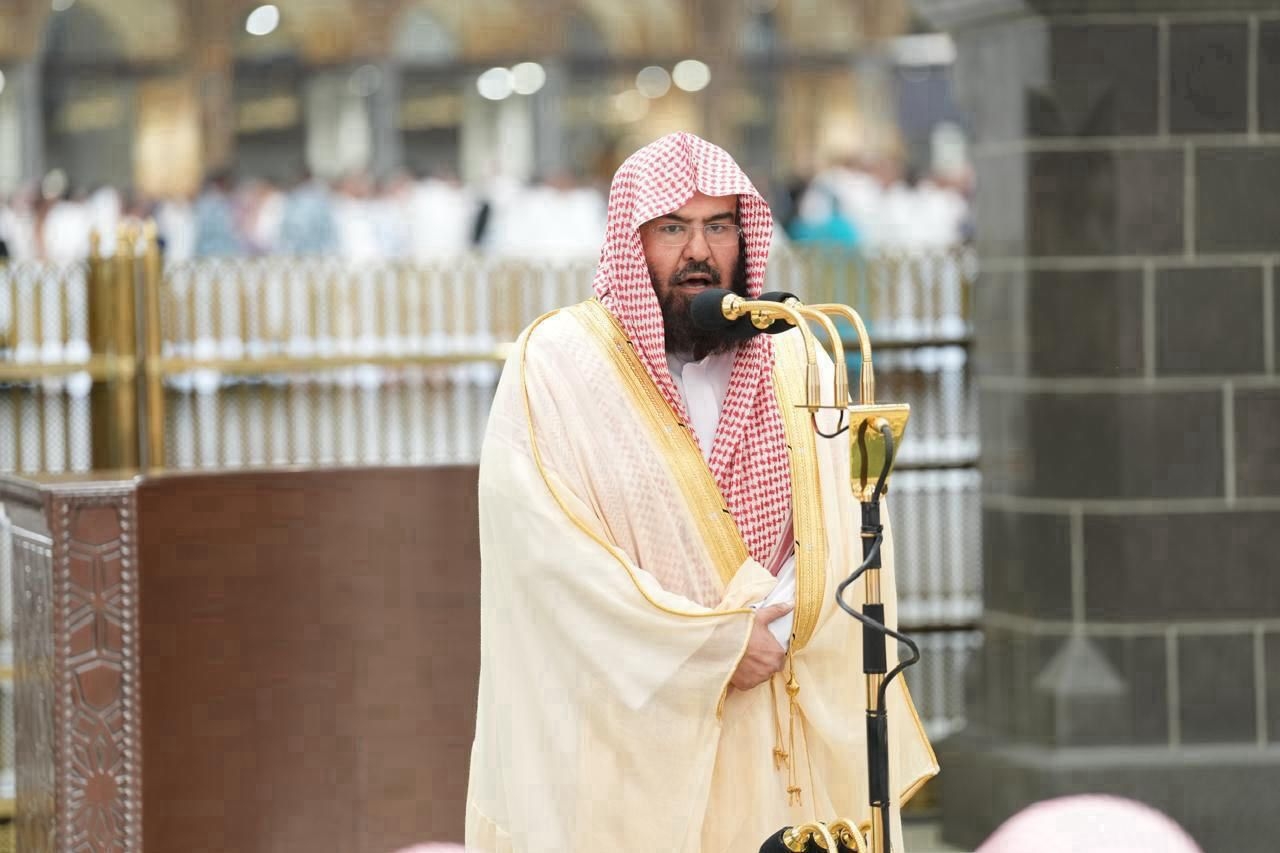 السديس يهنىء بدخول العشر الأواخر..ويحث على التعاون مع الجهات الامنية بعدم التدافع والتزام السكينة
