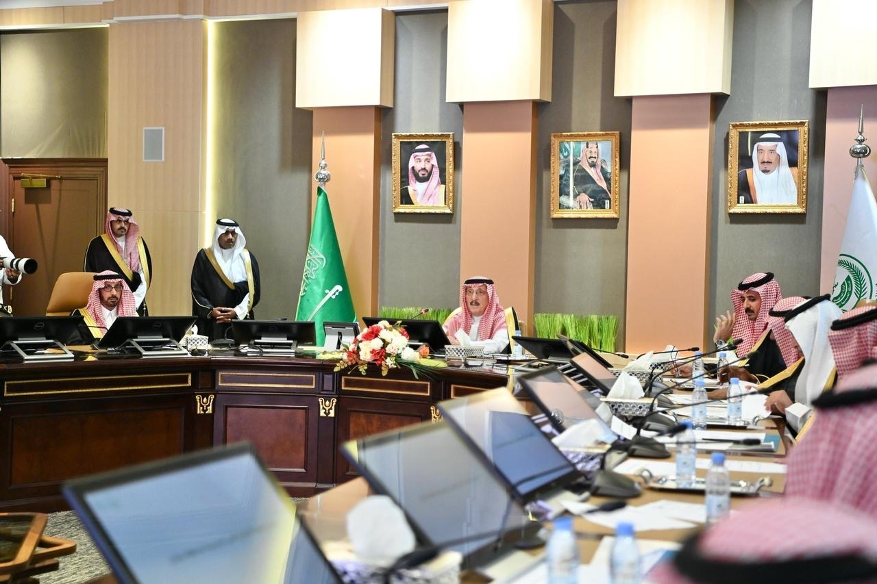 أمير جازان يرأس اجتماع لجنة الدفاع المدني الرئيسية بالمنطقة