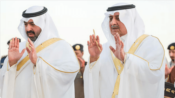 أمير تبوك ونائبه يؤديان صلاة العيد ويستقبلان المهنئين.. ويشيدان بخدمات الحجاج وجهود القيادة