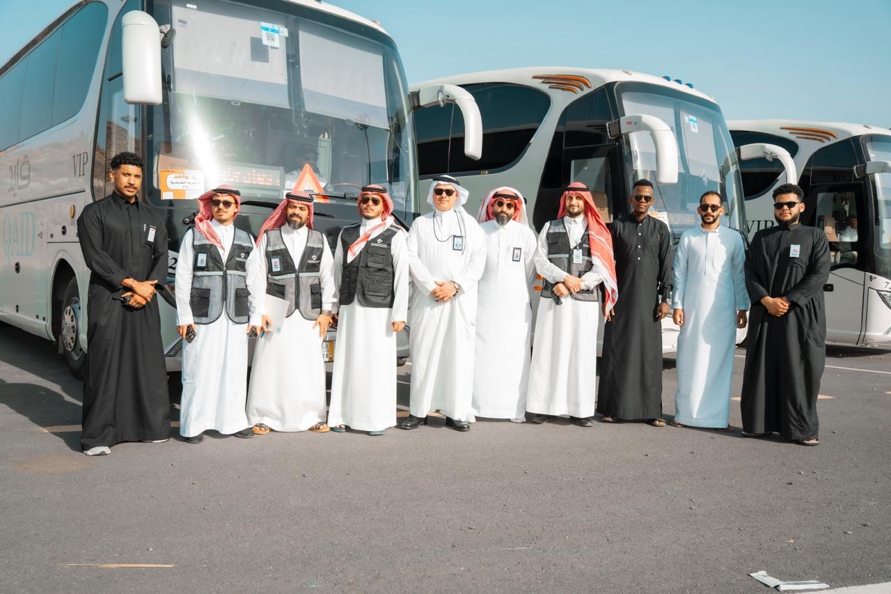 مطوفي الدول العربية تعلن عن نفرة ربع مليون حاج بنجاح