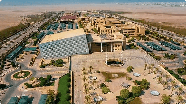 جامعة الأمير محمد بن فهد تحقق إنجازًا عالميًا: ضمن أفضل 100 جامعة في تصنيف التايمز للتأثير