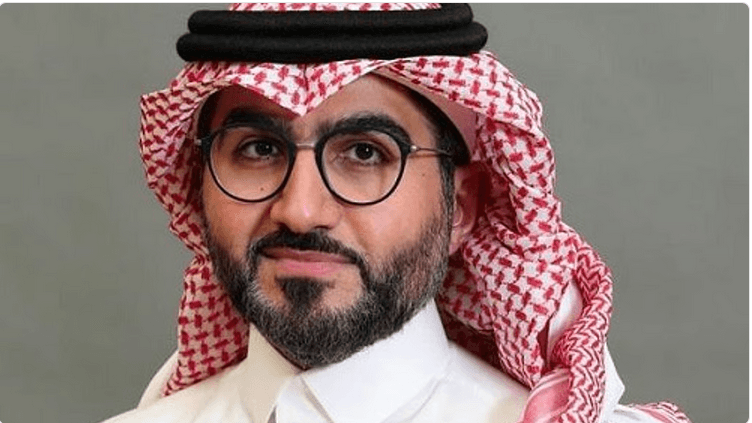 تمديد خدمة بدر القاضي نائبًا لوزير الرياضة لـ 4 سنوات بقرار ملكي