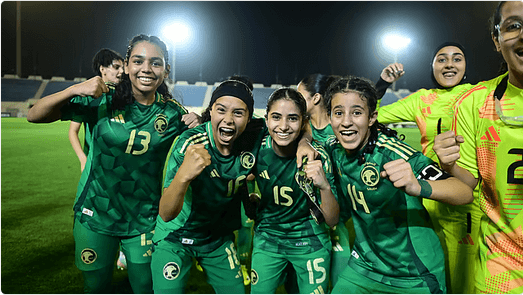 الكرة النسائية السعودية تواصل صعودها: ناشئات الأخضر يشاركن لأول مرة في تصفيات كأس آسيا 2026