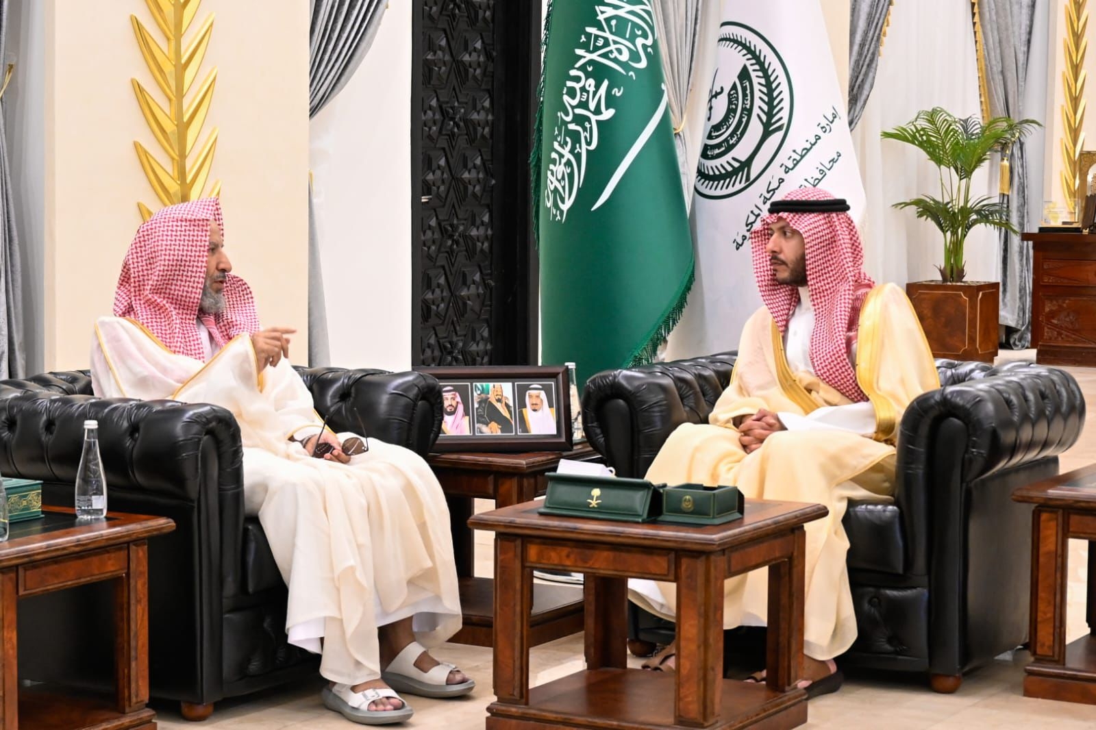 محافظ الطائف يستقبل عضو هيئة كبار العلماء الشيخ سعد الشثري