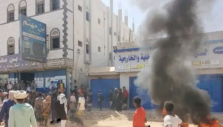 منتسبو الأمن في شبوة يتقدمون ببلاغ عاجل إلى وزير الداخلية ضد فرع شركة الإنماء في عتق