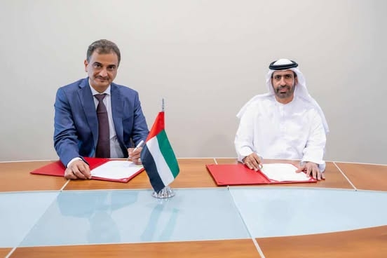 بدعم من دولة الإمارات.. محافظ عدن يوقّع اتفاقية بناء مستشفى مع كافة ملحقاته