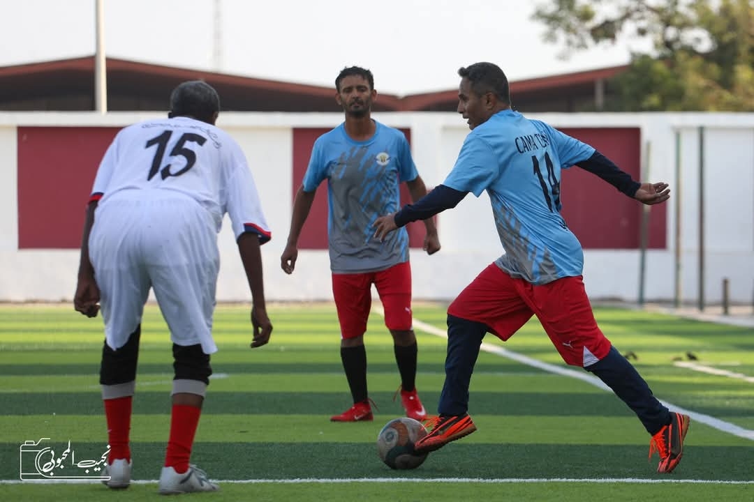 هيئة الطيران والنفط يحسمان التأهل عن المجموعة الأولى في كأس عدن الخماسية للشركات والمؤسسات