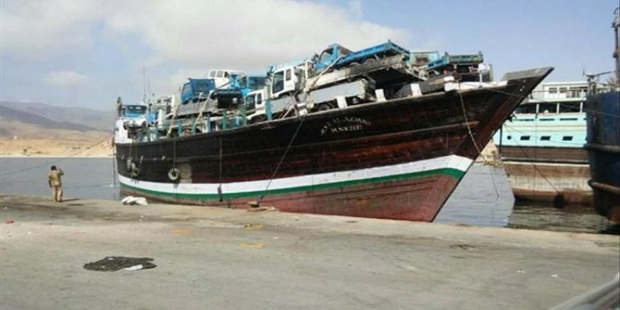 إحباط عملية تهريب كبرى عبر ميناء الشحر بحضرموت.. والتحالف يستدعي مسؤولين بارزين للتحقيق