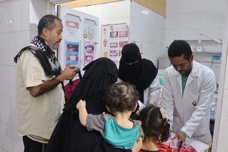 عدن تواجه الحميات المستوطنة.. أرقام مقلقة رغم حملات المكافحة