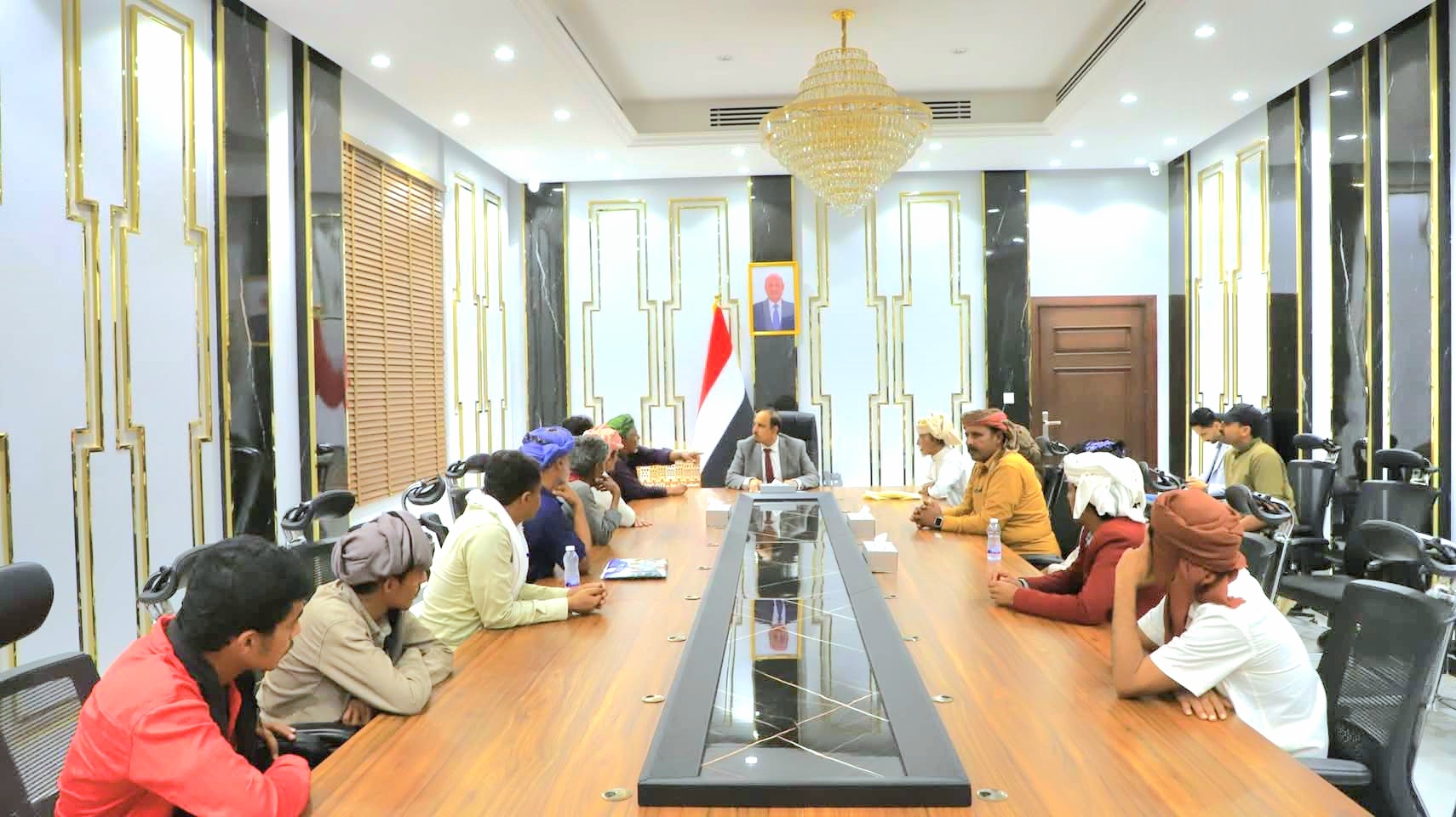 محافظ حضرموت يعقد 3 لقاءات لمناقشة قضايا الخدمات الأساسية بالمحافظة