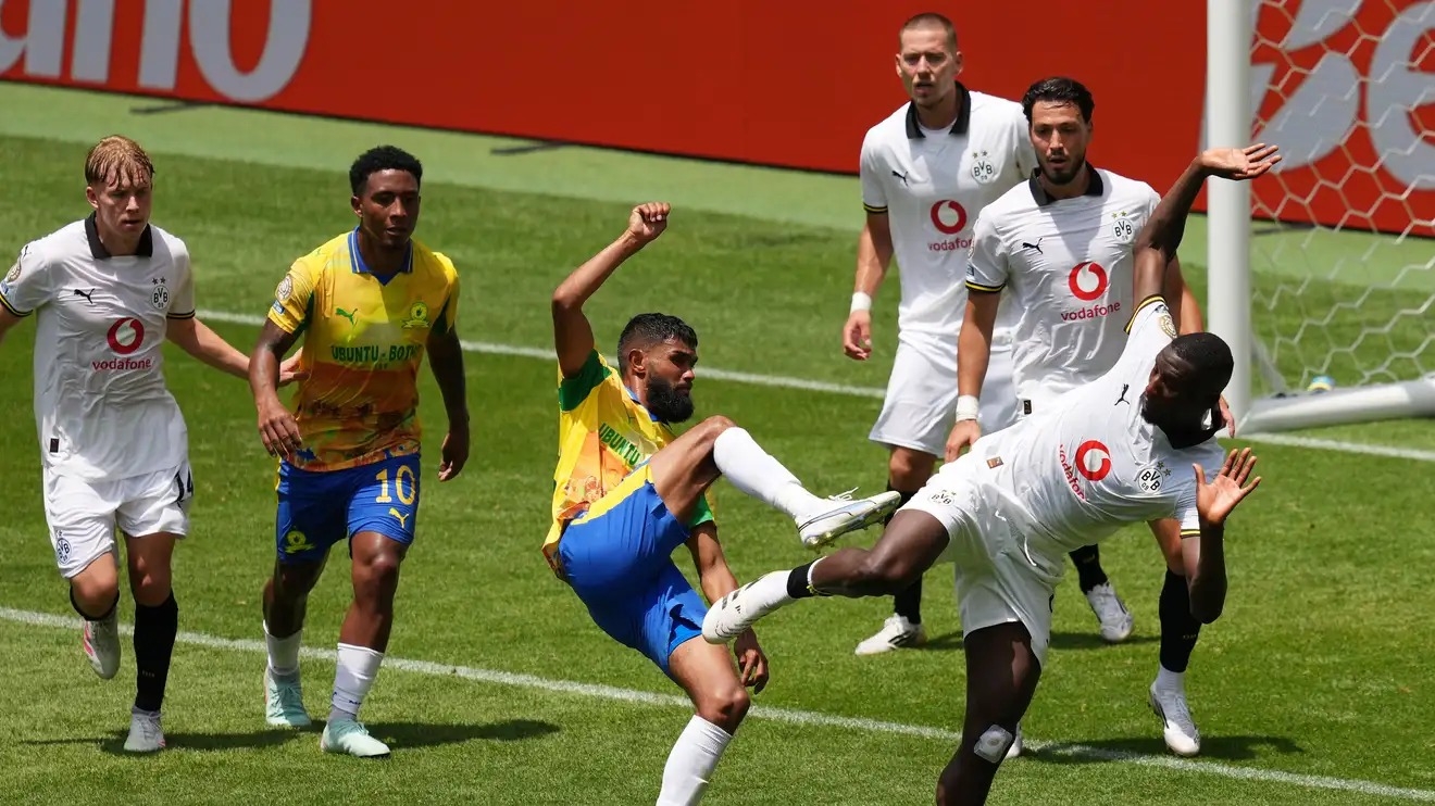 دورتموند ينجو من انتفاضة صن داونز