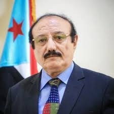 السفير قاسم عسكر يعزي بوفاة المناضل الأكتوبري عبدالرحمن قاسم القاضي