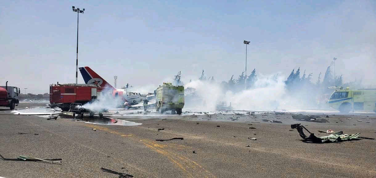 الحكومة تحمل الحوثيين المسؤولية عن تدمير أسطول "اليمنية" في مطار صنعاء وتجاهل توجيهات إدارة الشركة