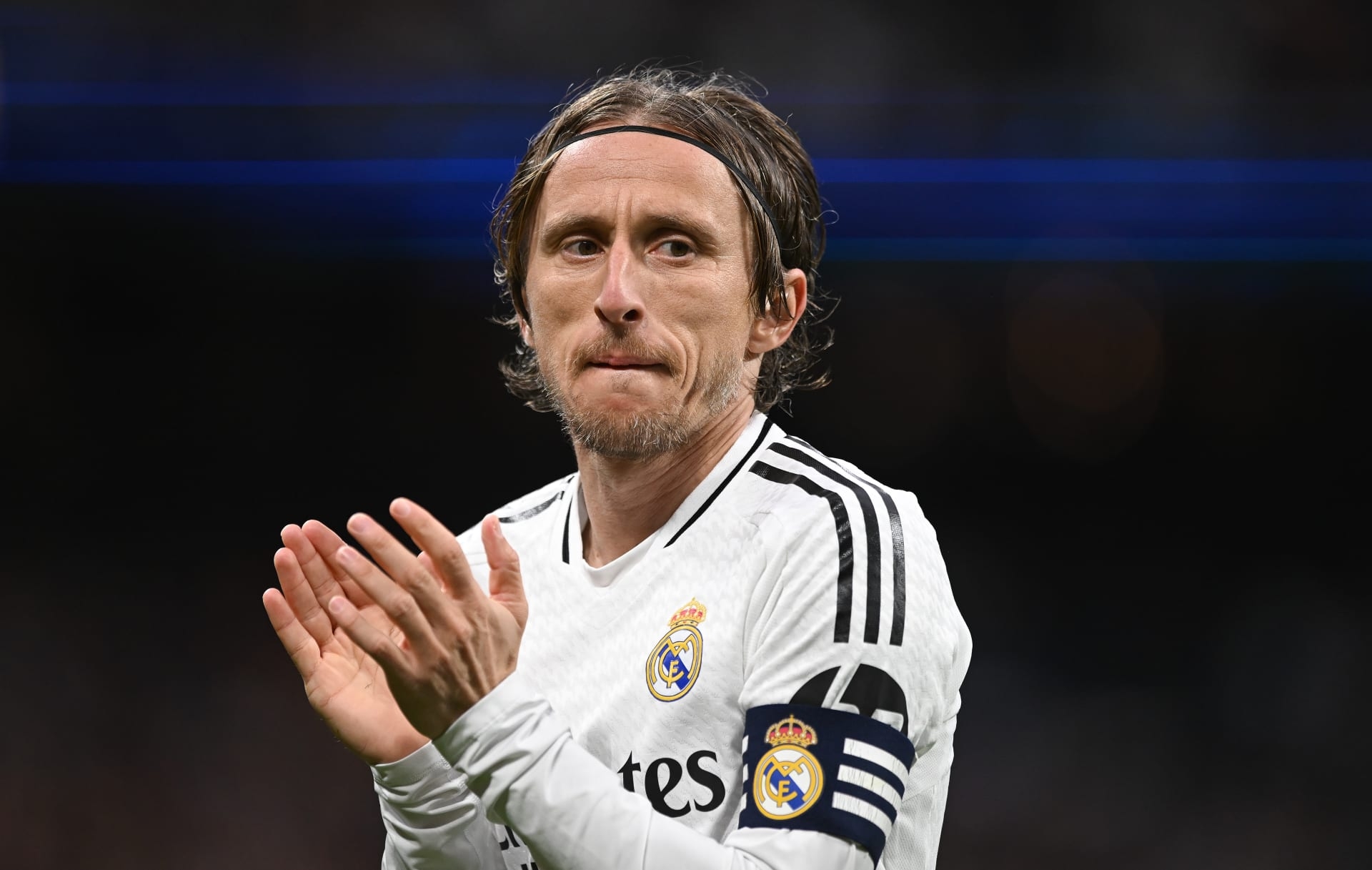 نادي ريال مدريد يعلن رحيل الأسطورة لوكا مودريتش