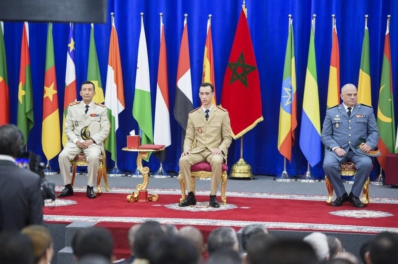 ولي العهد الأمير مولاي الحسن يترأس حفل التخرج بالكلية الملكية للدراسات العسكرية العليا في القنيطرة