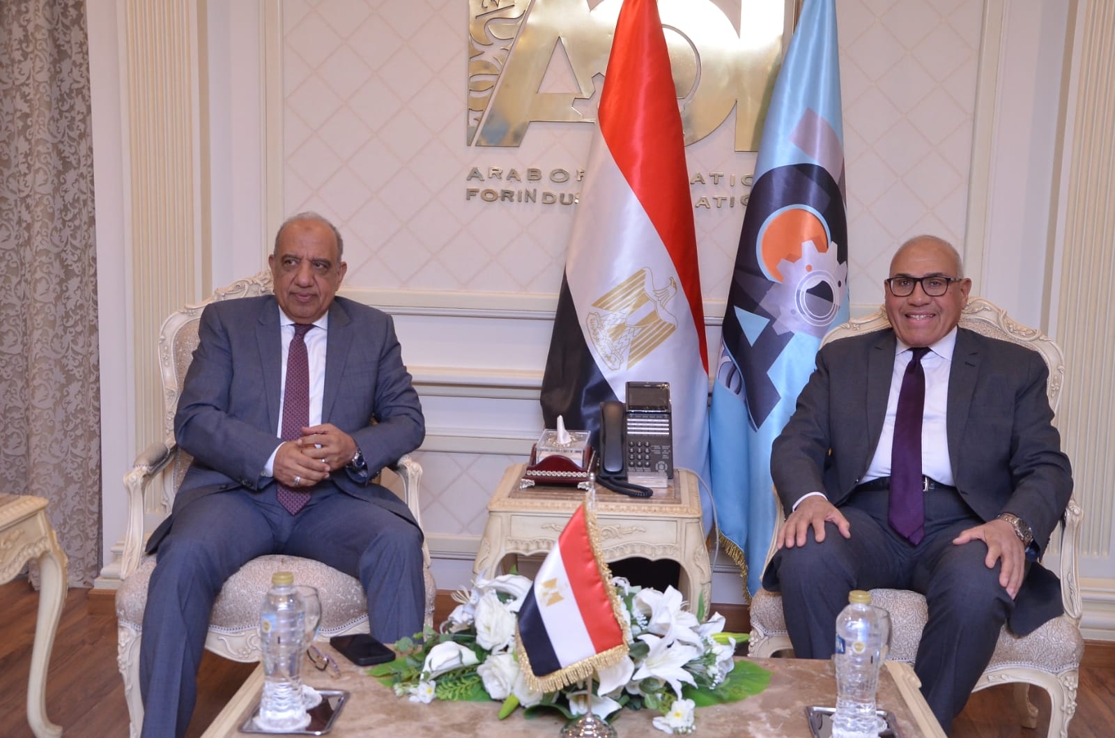 وزارة الكهرباء تكشف خطط هيئة الطاقة الذرية