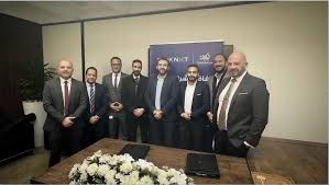 بنك نكست يتعاون مع 'تومورو سولار' لتمويل وحدات الطاقة الشمسية