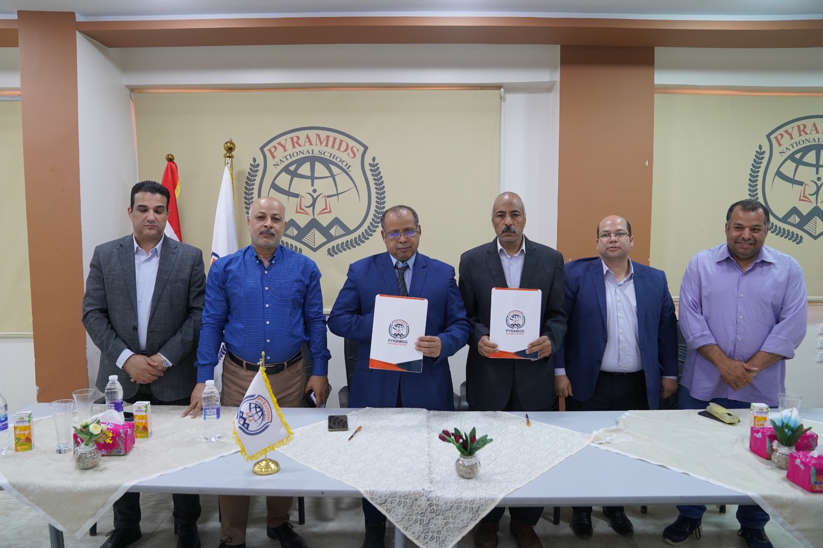بروتوكول بين اللجنة النقابية للصحفيين بسوهاج ومدارس بيراميدز