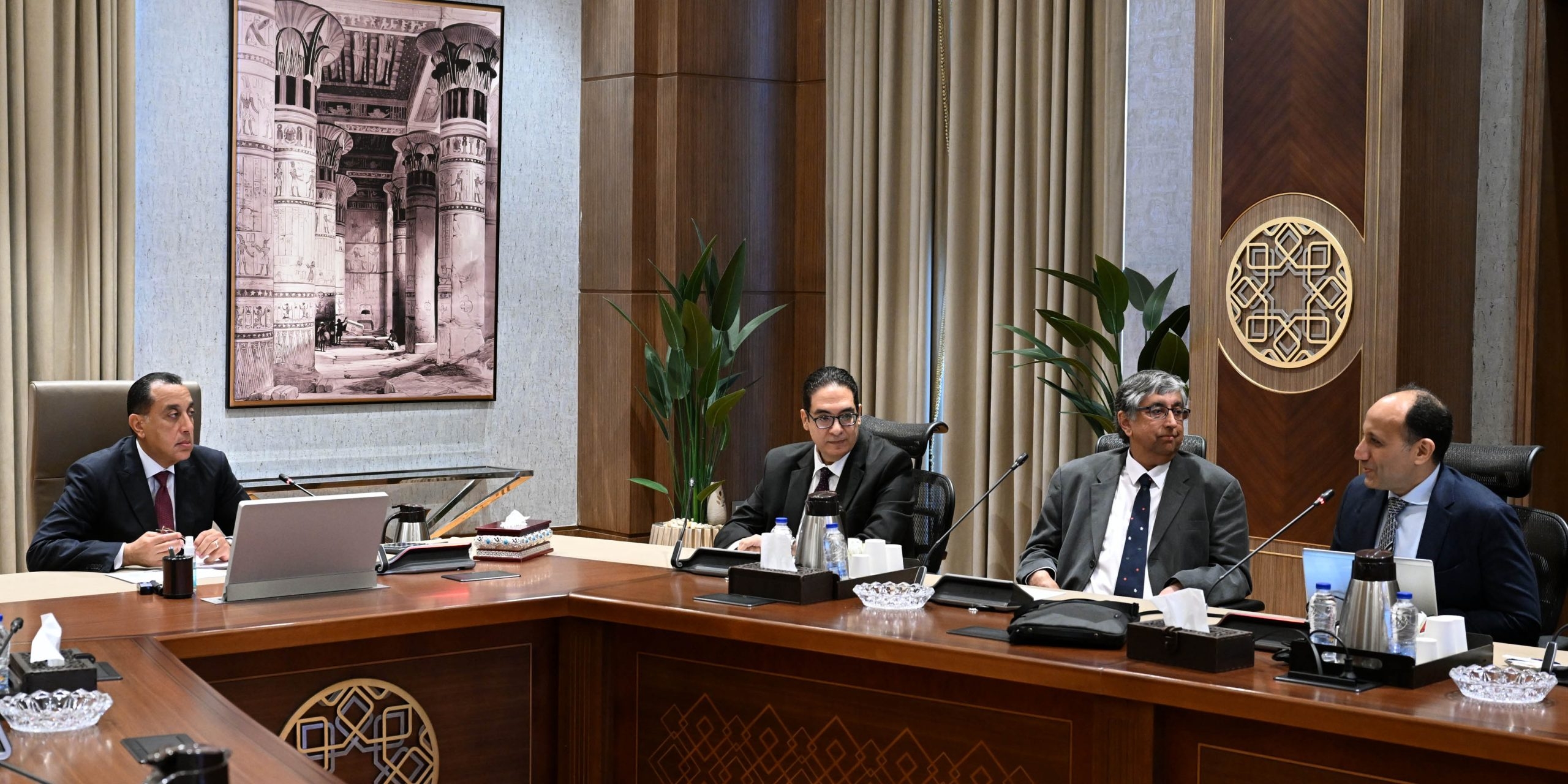 الدكتور مصطفى مدبولي رئيس الوزراء يلتقى وفد جامعة أكسفورد
