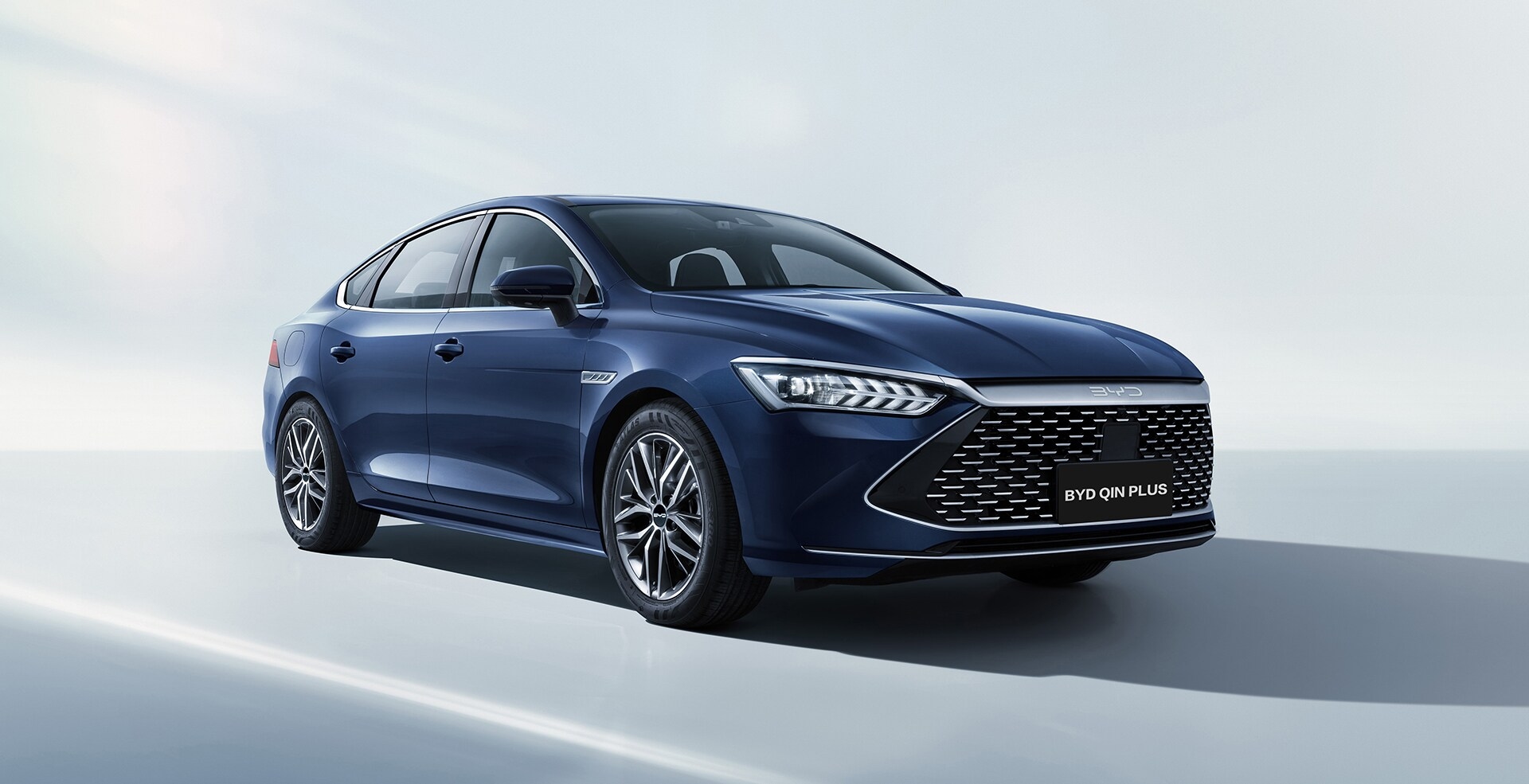 BYD في مفترق طرق.. هل تعبر للمستقبل بالسيارات الكهربائية؟