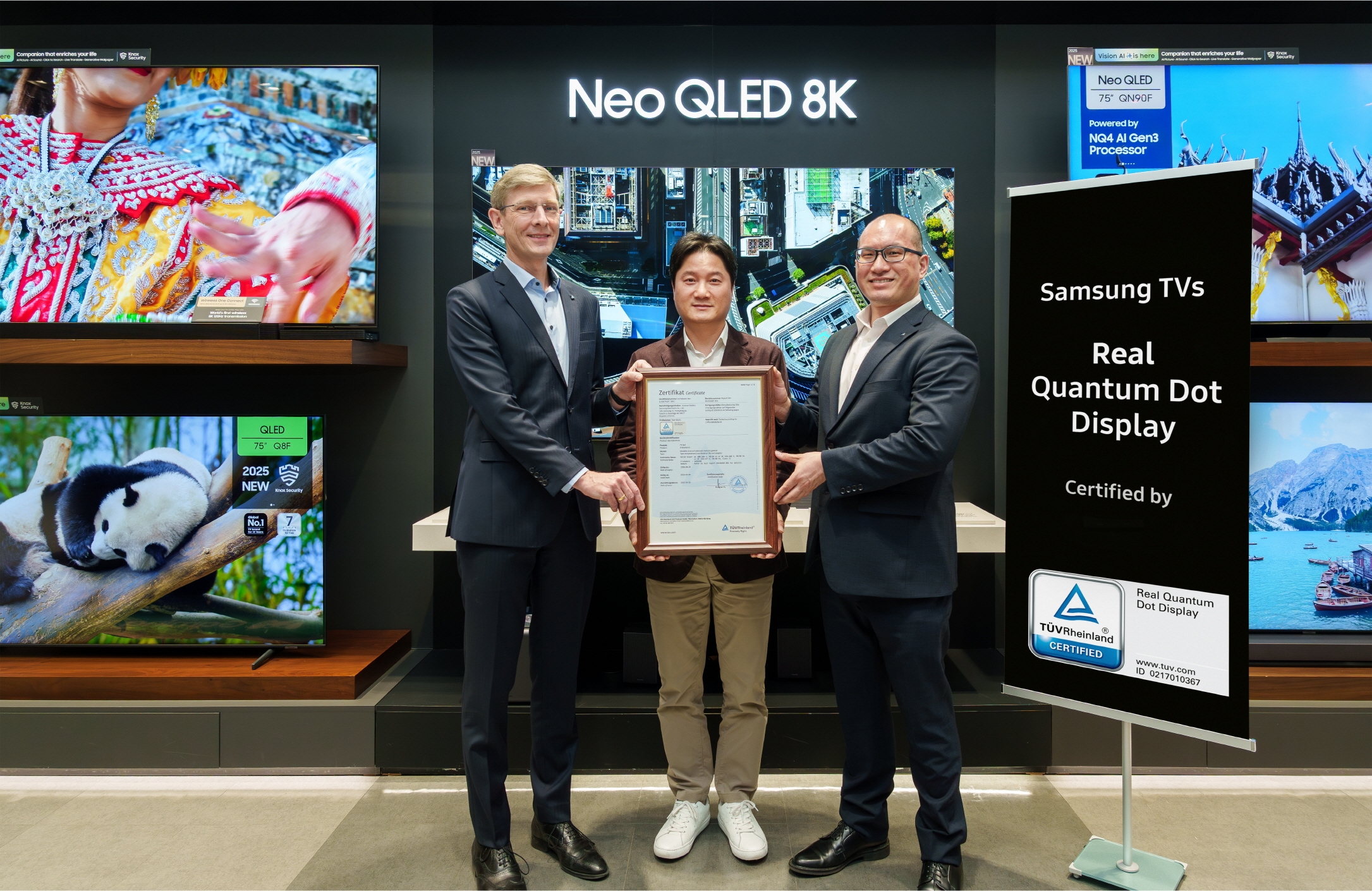 شاشات ‘QLED' تحصل على شهادة ‘Real Quantum Dot Display '