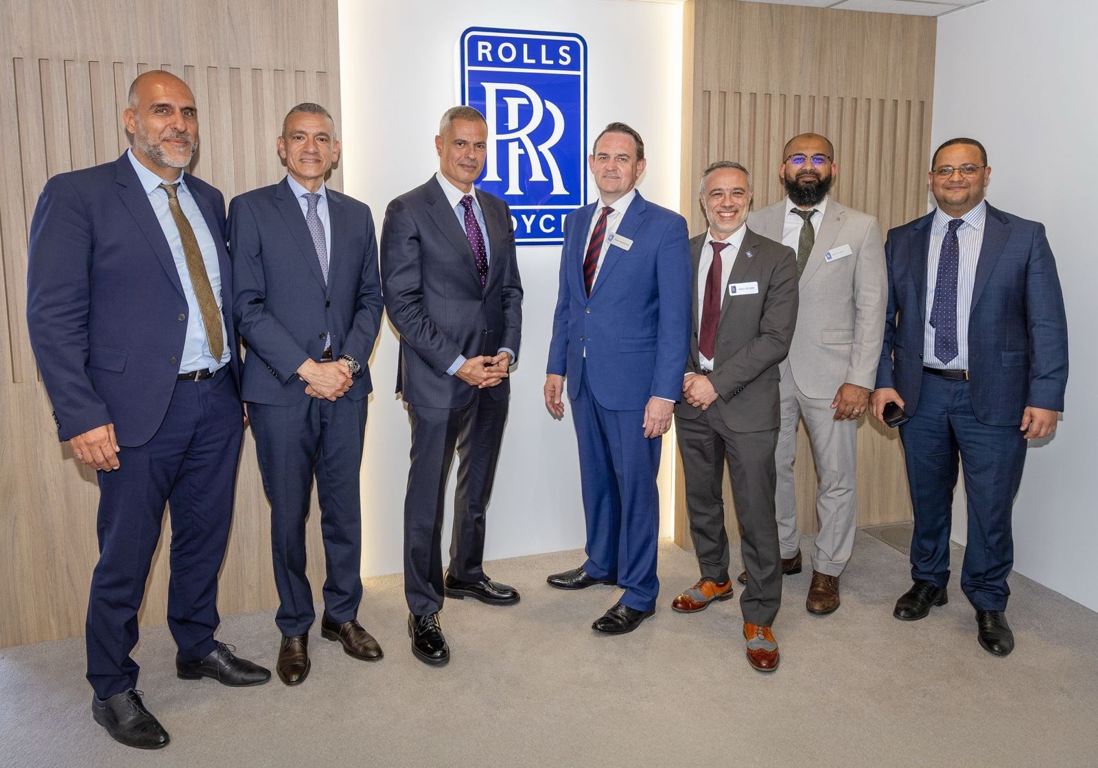 مصر للطيران توسع شراكتها مع Rolls-Royce وتعلن عن صفقة كبيرة