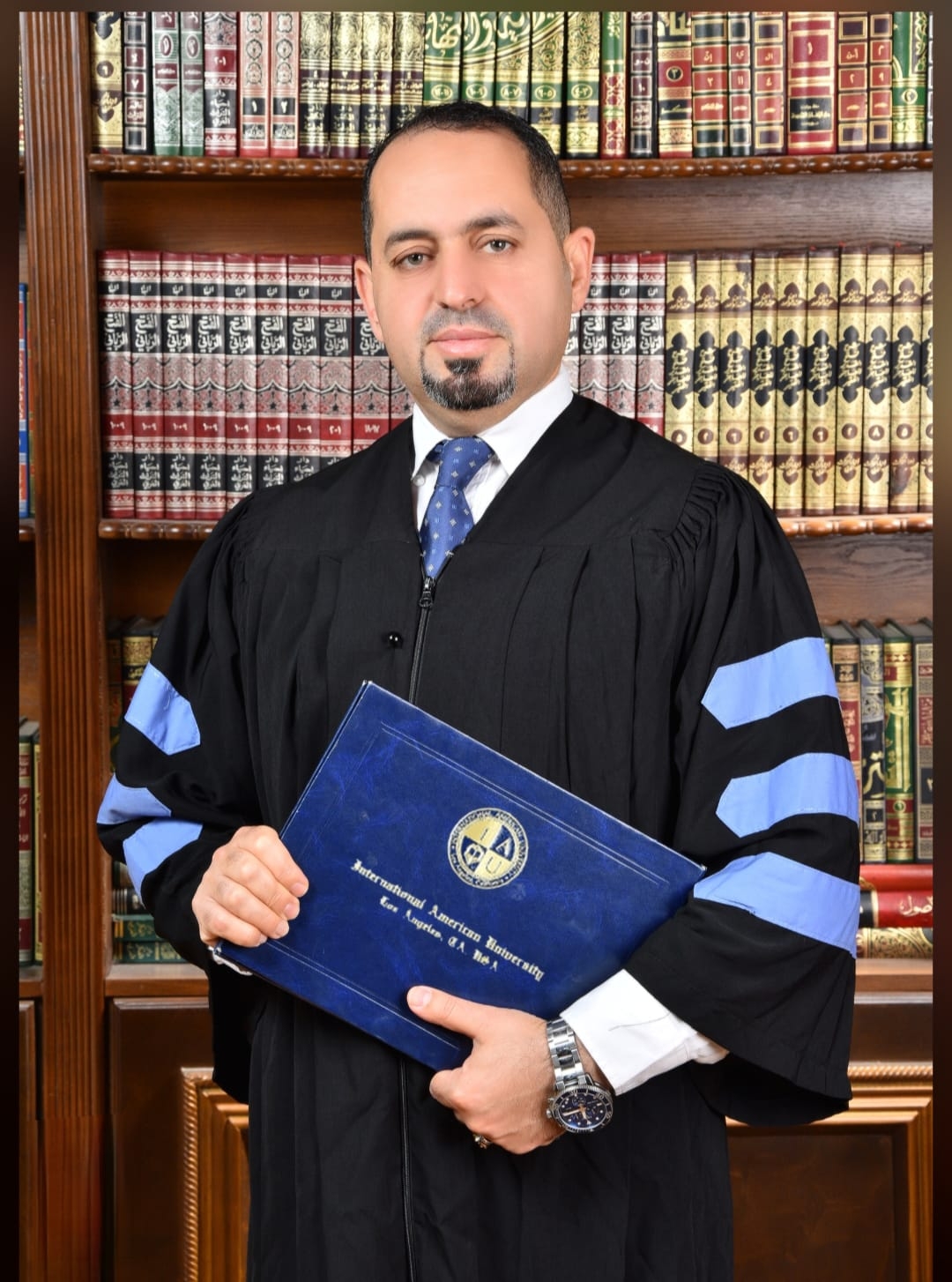 عمّار محمد الرجوب مبروك الدكتوراه في إدارة الأعمال من الجامعة الأمريكية
