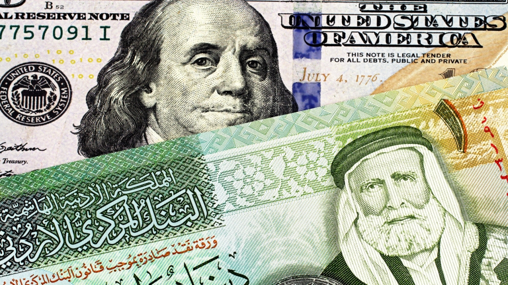 هل يستفيد الاقتصاد الوطني من انخفاض الدولار؟