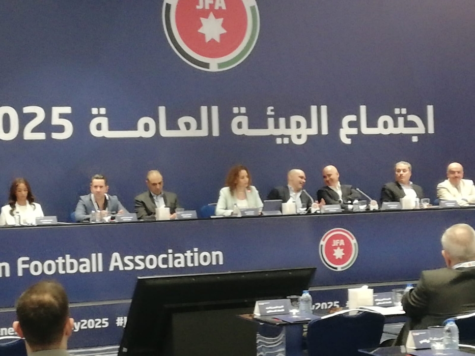 الامير علي يبارك لفريق الحسين فوزه بلقب بطولة الدوري