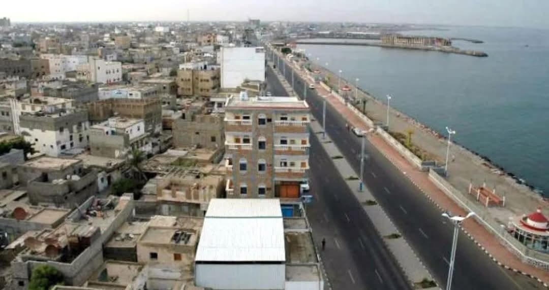 عزلوا سكانها عن العالم الخارجي مليشيات الحوثي تحول جزيرة كمران الى سجن جماعي.