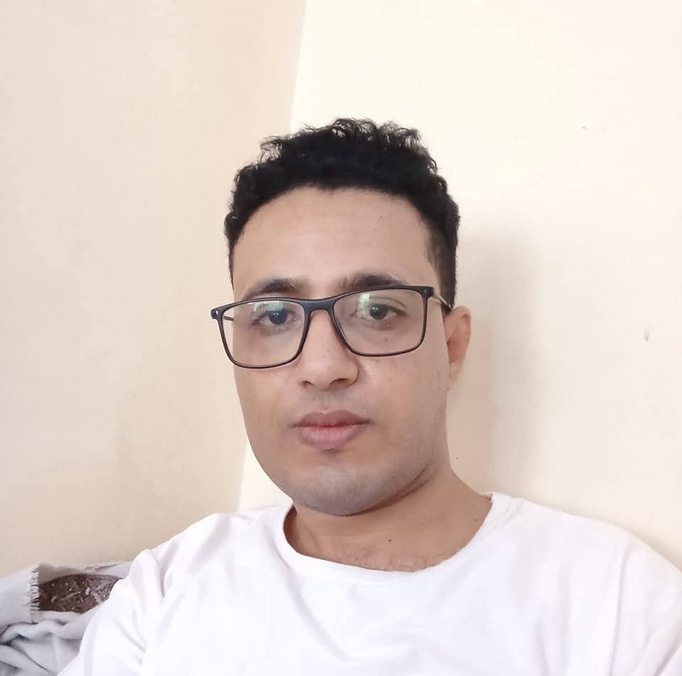 صحفي يمني يتعرض لتهديدات على خلفية نشره تحقيقاً حول اختلالات في اختبارات الثانوية العامة للمغتربين في مصر