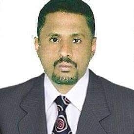 نقيب المعلمين بحضرموت يدعوا لتوحيد الصف النقابي ويحذر من انهيار التعليم .