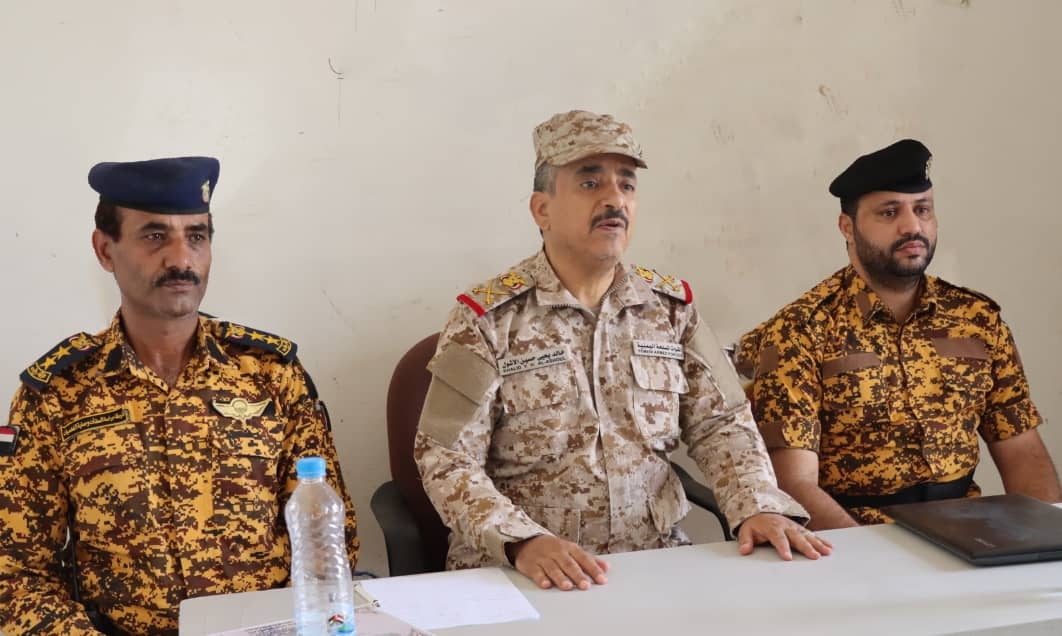 رئيس هيئة العمليات يتفقد جاهزية شرطة المنشآت وحماية الشخصيات بمأرب