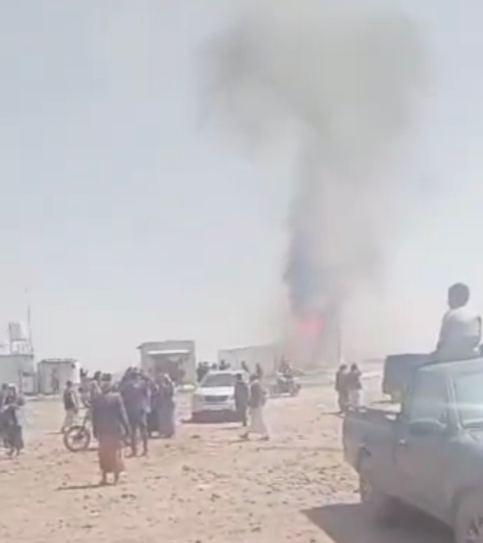 ذمار: أبناء قبيلة عنس يهاجمون مكاتب الضرائب الحوثية في سامة