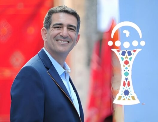 الفنان نعمان لحلو يبدع في حفل قرعة كأس أمم أفريقيا بأغاني وطنية