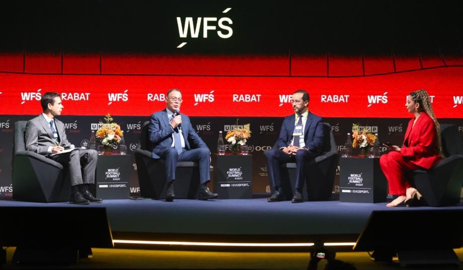 لقجع يؤكد أن تنظيم كأس العالم 2030 لكرة القدم في المغرب يندرج في إطار دينامية تنموية خاصة تجمع بين البعدين الاقتصادي والاجتماعي