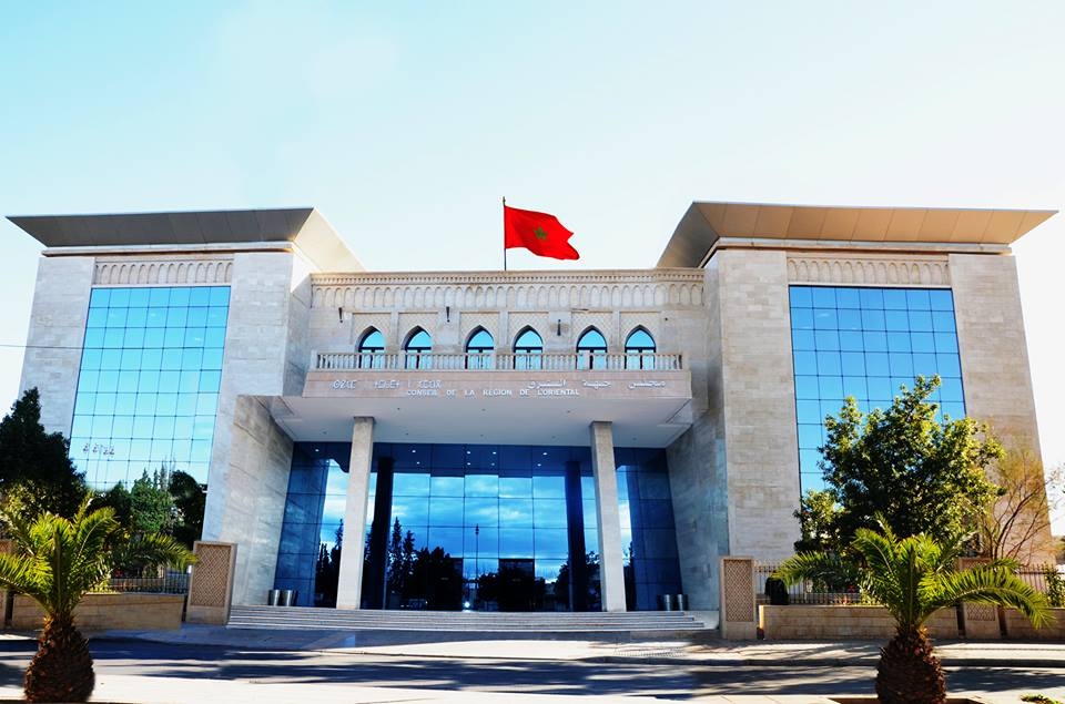 مجلس جهة الشرق يصادق على عدة اتفاقيات شراكة تهم مجالات بيئية واجتماعية وتنموية واقتصادية