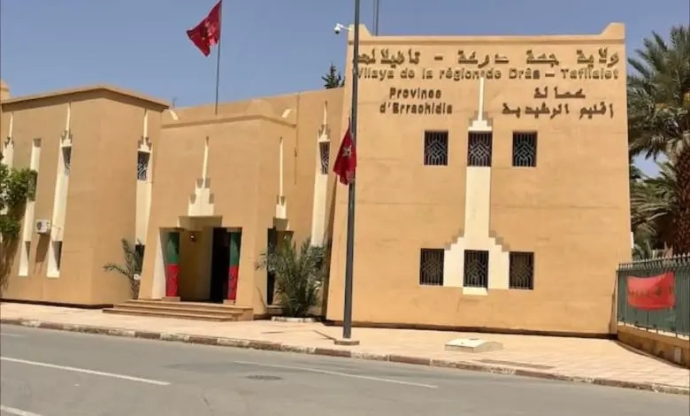 المبادرة الوطنية للتنمية البشرية.. جماعات ترابية بإقليم الرشيدية تتسلم حافلات للنقل المدرسي وسيارات إسعاف