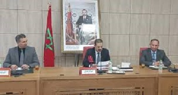 عامل إقليم إفران يطالب بتصحيح واقع مسار التعليم التأهيلي بالإقليم